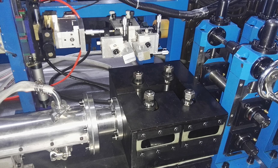 不銹鋼智能工業焊管機是怎樣智能的呢？