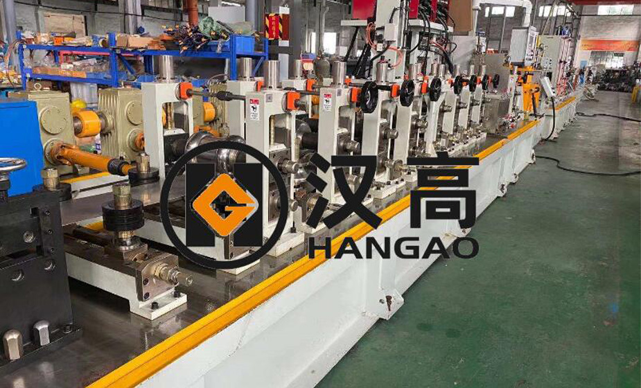 焊管設備在焊接的時候為什么會出現質量缺陷?